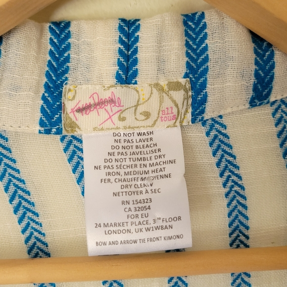 Free People Bow & Arrow Tie Front So fun kimono - Picture 6 of 7